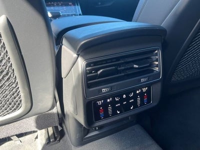 2023 Audi Q7 45 Premium Plus quattro