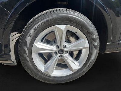 2023 Audi Q7 45 Premium Plus quattro