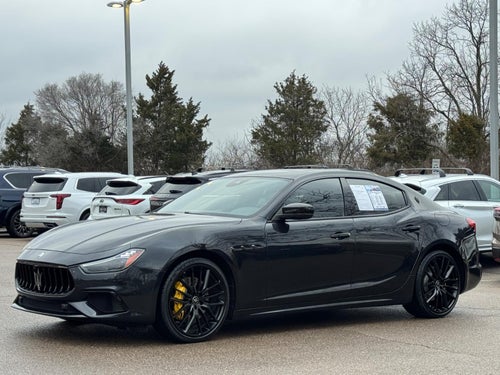 2023 Maserati Ghibli Modena Q4