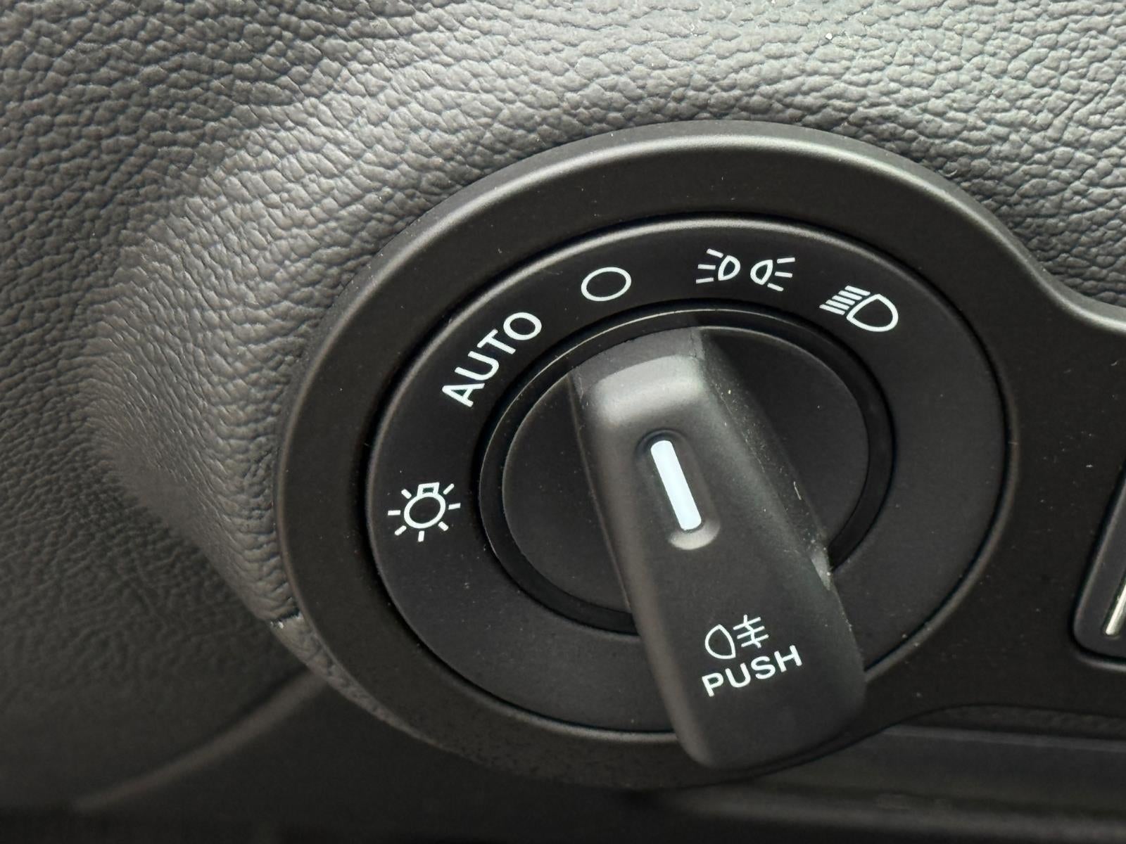 2023 Maserati Ghibli Modena Q4