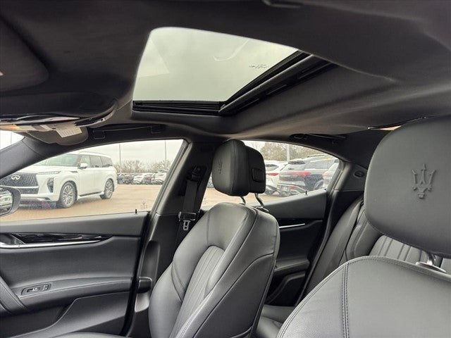 2023 Maserati Ghibli Modena Q4