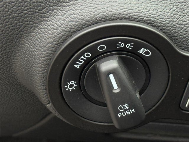 2023 Maserati Ghibli Modena Q4