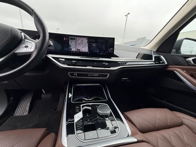 2023 BMW X7 xDrive40i