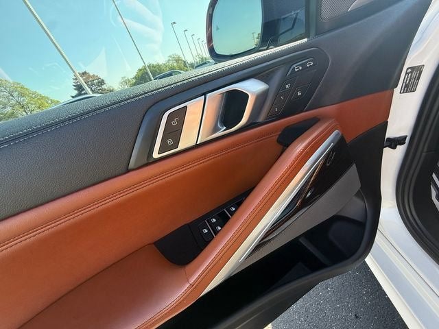 2023 BMW X6 xDrive40i