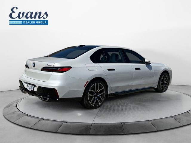 2024 BMW 7 Series 760i xDrive
